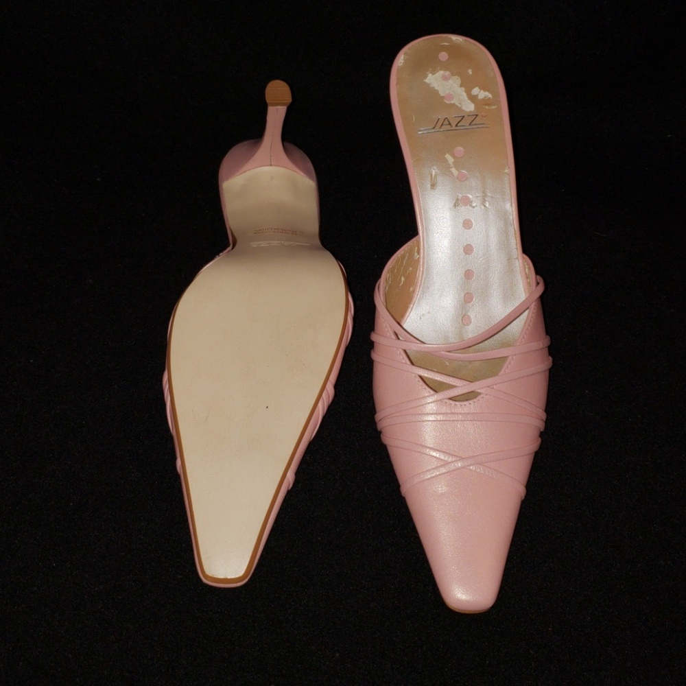 Shoes - Picture 2 of 4